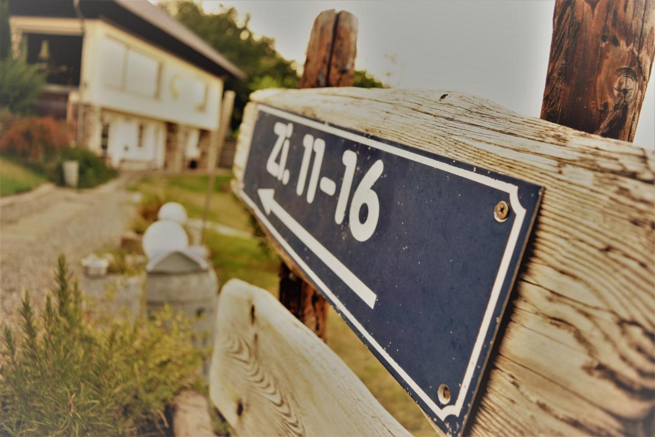 Domizil Hotel Bei Welter Nideggen Kreuzau ภายนอก รูปภาพ